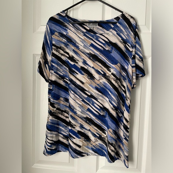 JM Collection Tops - Price drop!!! JM Collection Women’s XL